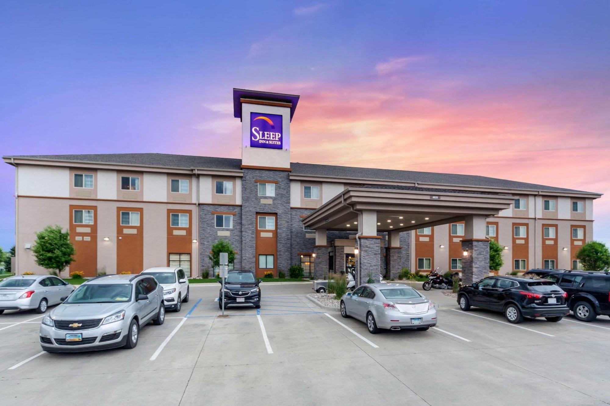 Sleep Inn & Suites Fargo Medical Center Exterior foto